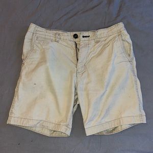 Khaki shorts 7”